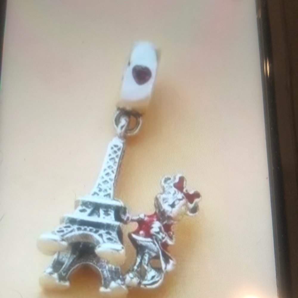 Minnie goes to Paris Pandora Like Charm
